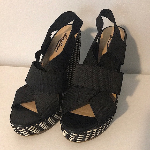 Lucky Brand Oxford Wedges 🔳🔲🔳 - Picture 7 of 17